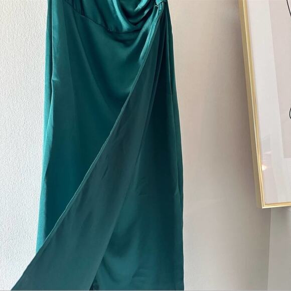 NWT ZARA SATIN-FINISH DRESS WITH DRAPED DETAIL - Picture 6 of 10